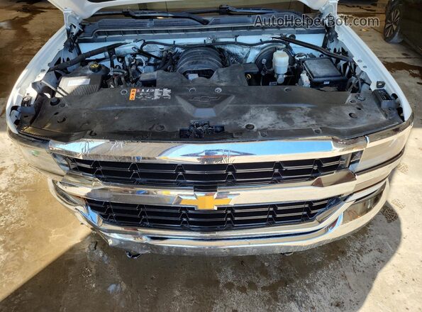 1GCVKREC7JZ285526 2018 CHEVROLET SILVERADO White Rear interior view