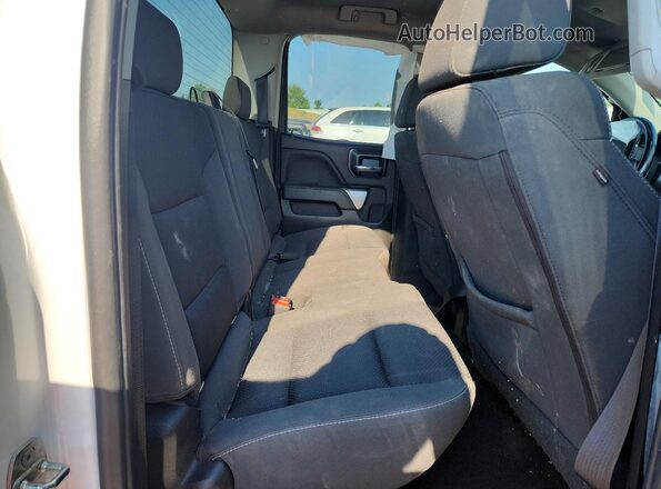 1GCVKREC8JZ102991 2018 CHEVROLET SILVERADO White Вид задніх сидінь