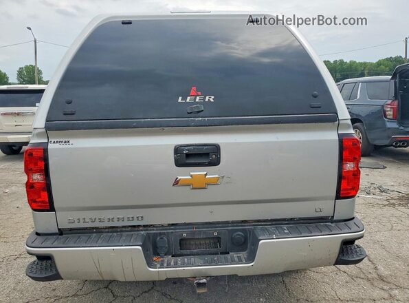 1GCVKREC9JZ260272 2018 CHEVROLET SILVERADO Silver Rear view