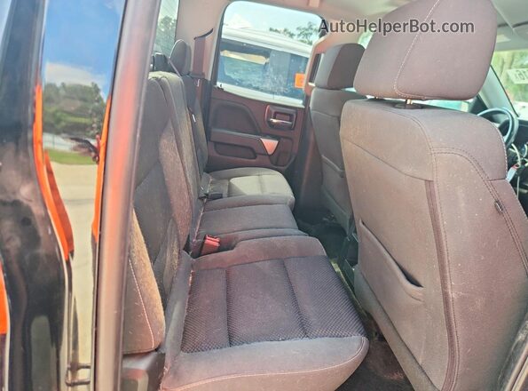 1GCVKRECXJZ271135 2018 CHEVROLET SILVERADO Black Widok tylnych siedzeń