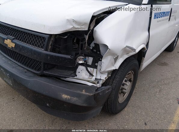 1GCWGAF72R1158802 2024 CHEVROLET EXPRESS White სალონის 360-გრადუსიანი ხედი