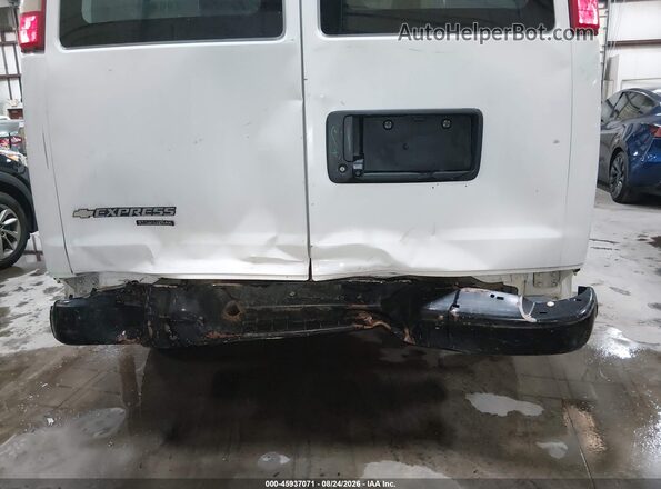 1GCWGAFF1G1290678 2016 CHEVROLET EXPRESS White Դիմացի տեսք