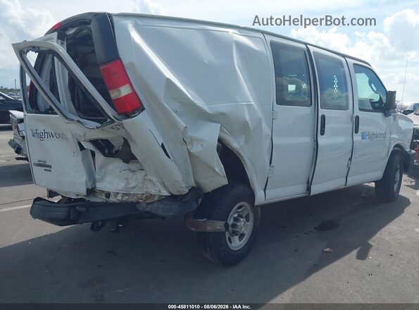 1GCWGAFF2G1330749 2016 CHEVROLET EXPRESS White უკანა მარჯვენა