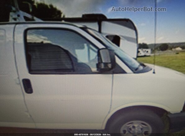 1GCWGAFFXH1179600 2017 CHEVROLET EXPRESS White წინა ხედი