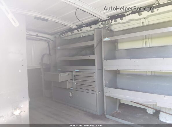 1GCWGAFFXH1179600 2017 CHEVROLET EXPRESS White VIN კოდის სტიკერის ხედი