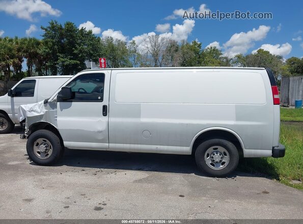 1GCWGAFG0J1333553 2018 CHEVROLET EXPRESS White 