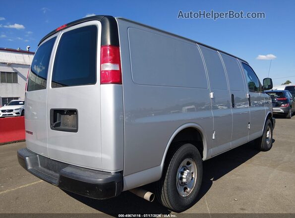 1GCWGAFG1J1277185 2018 CHEVROLET EXPRESS Silver Tył prawy