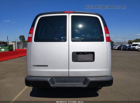 1GCWGAFG1J1277185 2018 CHEVROLET EXPRESS Silver 