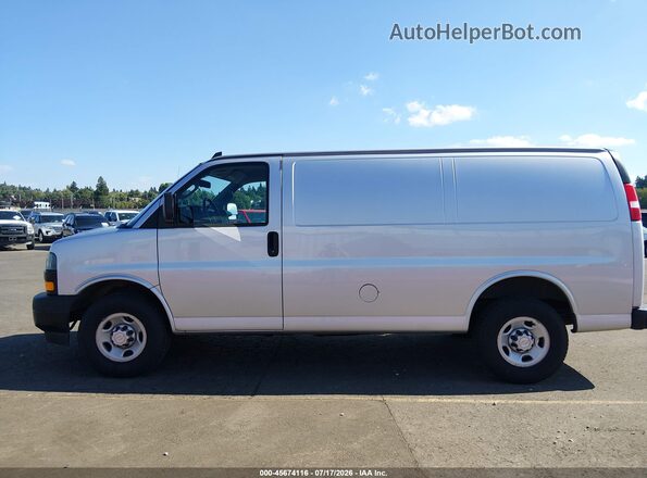 1GCWGAFG1J1277185 2018 CHEVROLET EXPRESS Silver 