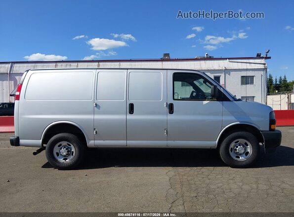 1GCWGAFG1J1277185 2018 CHEVROLET EXPRESS Silver 