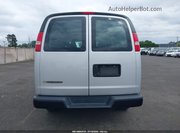 1GCWGAFG1J1288848 2018 CHEVROLET EXPRESS Silver 