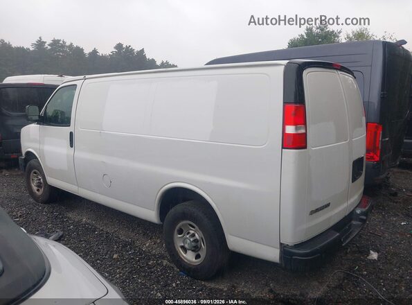 1GCWGAFG1L1253875 2020 CHEVROLET EXPRESS White Widok wnętrza 360 stopni