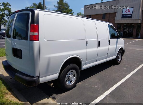 1GCWGAFG2J1276241 2018 CHEVROLET EXPRESS White Задня права чверть