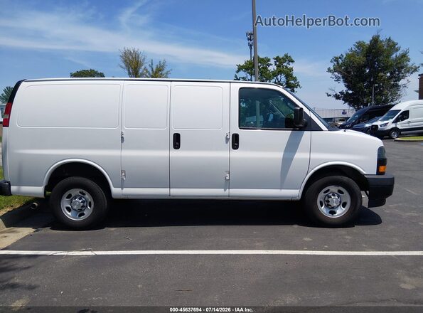 1GCWGAFG2J1276241 2018 CHEVROLET EXPRESS White 