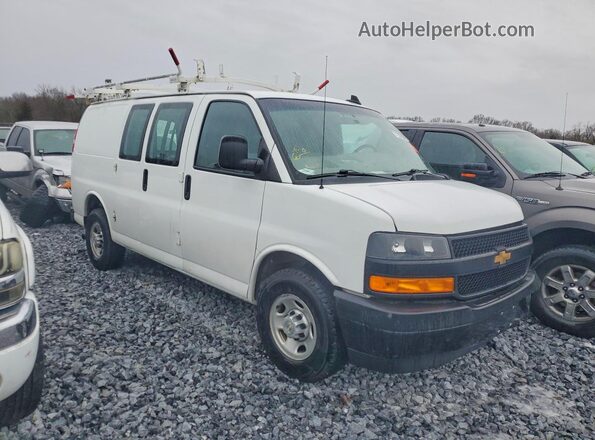 1GCWGAFG9K1337604 2019 CHEVROLET EXPRESS White Front right