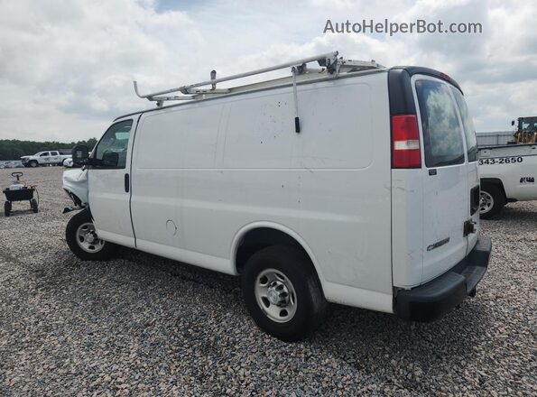 1GCWGAFP1J1197823 2018 CHEVROLET EXPRESS White Trasero izquierdo
