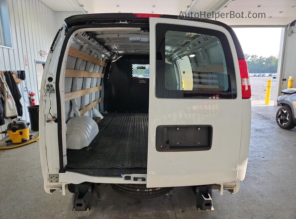 1GCWGAFP2S1160202 2025 CHEVROLET EXPRESS White 
