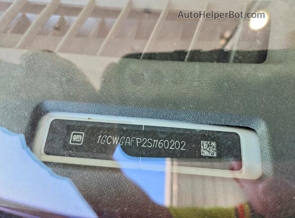 1GCWGAFP2S1160202 2025 CHEVROLET EXPRESS White სალონის 360-გრადუსიანი ხედი