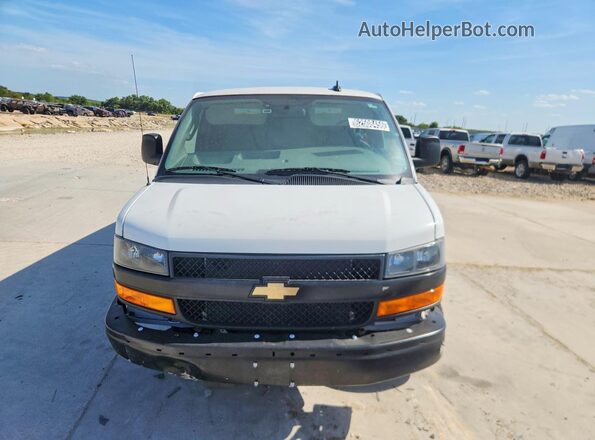1GCWGAFP5R1210374 2024 CHEVROLET EXPRESS White Vista frontal