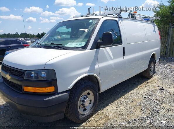 1GCWGAFP6J1333895 2018 CHEVROLET EXPRESS White Vista tres cuartos delantera izquierda