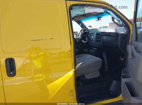1GCWGAFP7M1245880 2021 CHEVROLET EXPRESS Yellow Սալոնի դիմացի տեսք