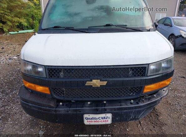 1GCWGAFP7M1309769 2021 CHEVROLET EXPRESS Белый Вид спереди
