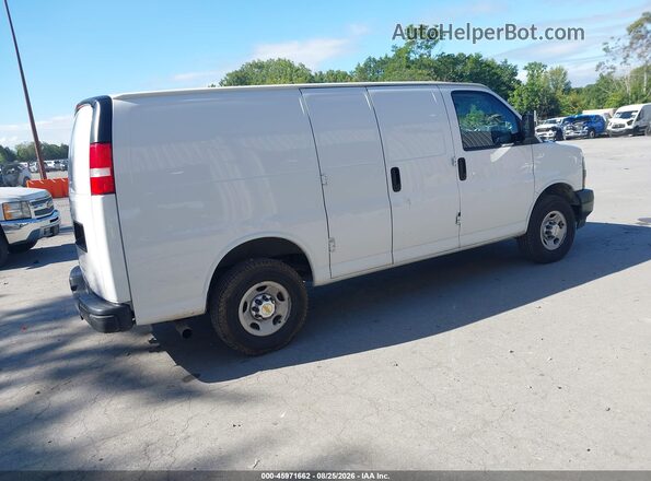 1GCWGAFP7R1238757 2024 CHEVROLET EXPRESS White Trasero derecho