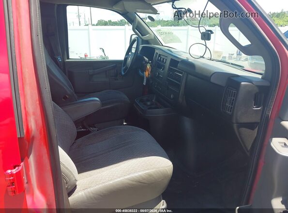 1GCWGAFP9J1246007 2018 CHEVROLET EXPRESS Red Vista interior delantera
