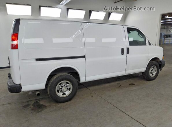 1GCWGAFP9M1302080 2021 CHEVROLET EXPRESS White Tył prawy