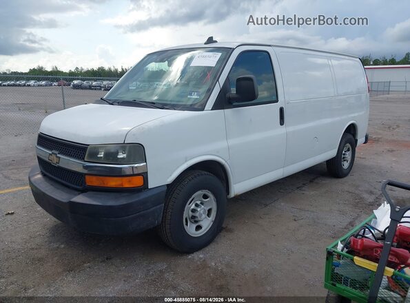 1GCWGAFPXK1332556 2019 CHEVROLET EXPRESS White Передня ліва чверть