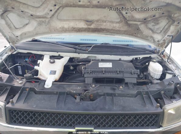 1GCWGAFPXK1332556 2019 CHEVROLET EXPRESS White Вид ззаду