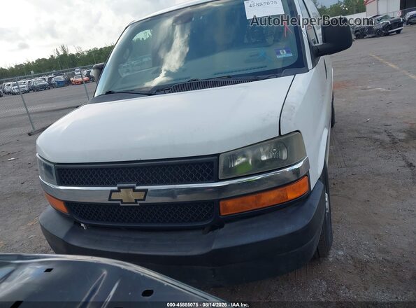 1GCWGAFPXK1332556 2019 CHEVROLET EXPRESS White Вид спереду
