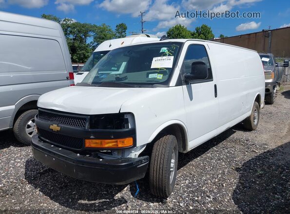 1GCWGBFP7S1134815 2025 CHEVROLET EXPRESS White წინა მარცხენა ხედი სამი მეოთხედიდან