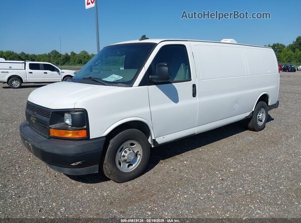 1GCZGHFF4H1314625 2017 CHEVROLET EXPRESS White Vista tres cuartos delantera izquierda