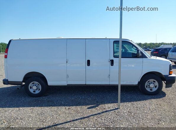 1GCZGHFF4H1314625 2017 CHEVROLET EXPRESS White 