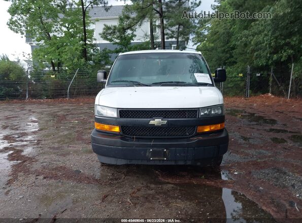 1GCZGHFG2J1218331 2018 CHEVROLET EXPRESS White წინა ხედი