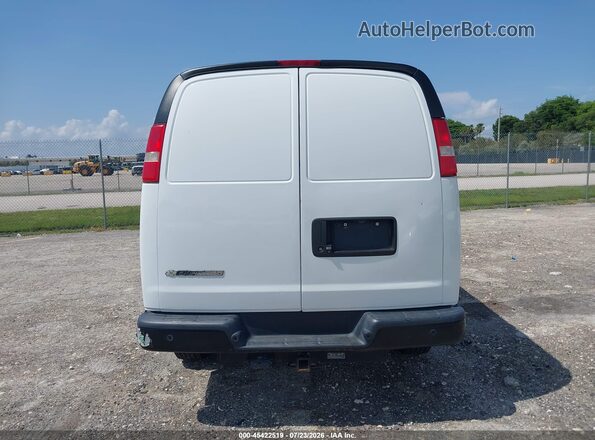 1GCZGHFG9J1300685 2018 CHEVROLET EXPRESS White 