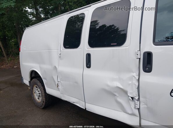 1GCZGHFP4P1185597 2023 CHEVROLET EXPRESS White Vista frontal