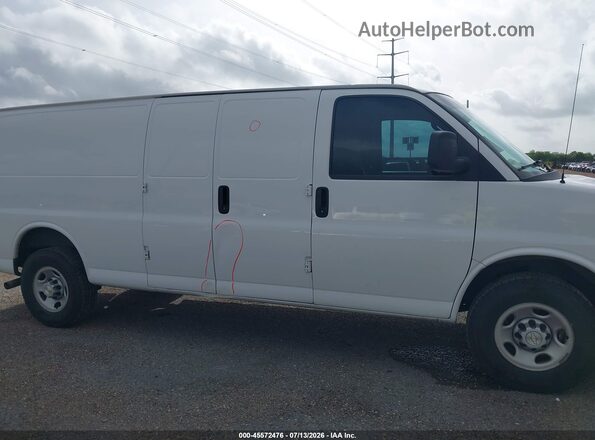 1GCZGHFP8P1105833 2023 CHEVROLET EXPRESS White Rear interior view
