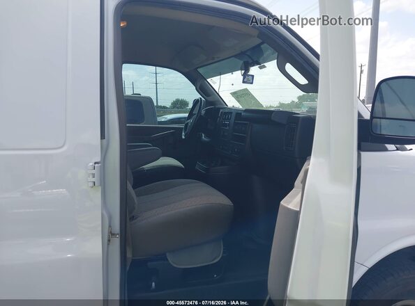 1GCZGHFP8P1105833 2023 CHEVROLET EXPRESS White Front interior view