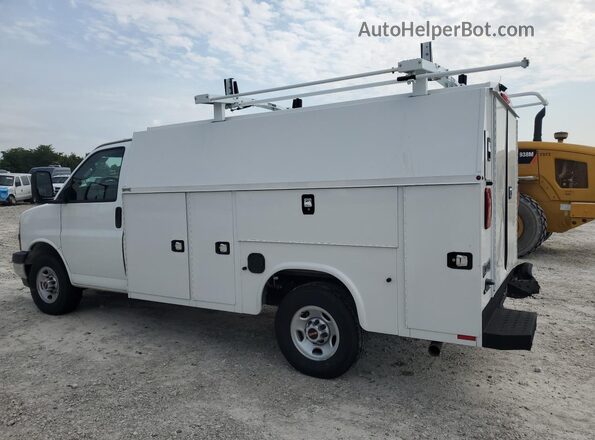 1GD07RF75S1190195 2025 GMC SAVANA White 