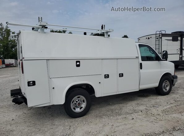 1GD07RF75S1190195 2025 GMC SAVANA White 