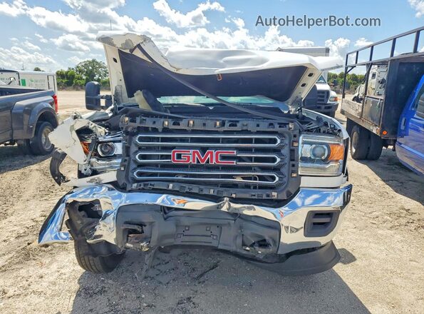 1GD31VCGXHF157622 2017 GMC SIERRA White წინა ხედი