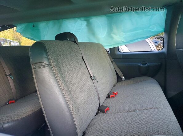 1GJZ7PF72M1245195 2021 GMC SAVANA White Vista interior trasera