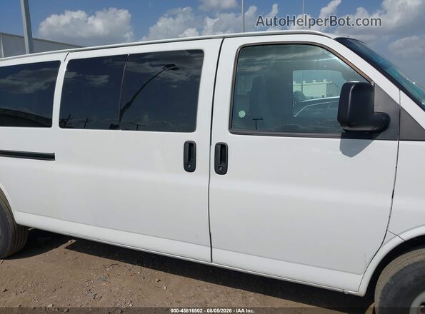 1GJZ7PFP0S1214167 2025 GMC SAVANA PASSENGER White Вид задньої частини салону