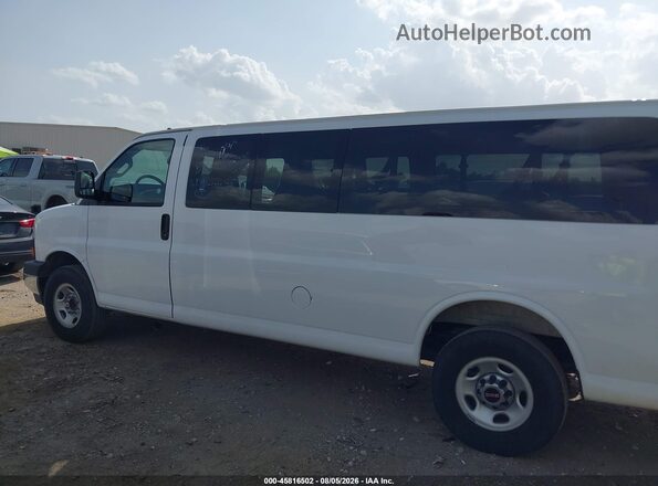1GJZ7PFP0S1214167 2025 GMC SAVANA PASSENGER White Панорамний вид салону 360°
