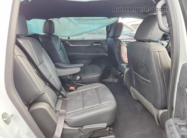 1GKENKKS2TJ294957 2026 GMC ACADIA White Вид задньої частини салону
