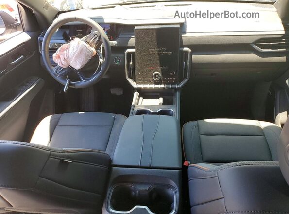 1GKENPKS2TJ278853 2026 GMC ACADIA Silver Вид панелі приладів