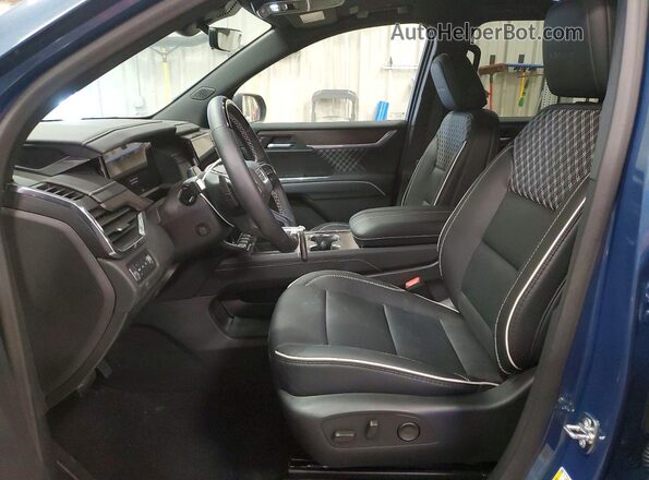 1GKENRKS1TJ319131 2026 GMC ACADIA Teal Вид салону спереду