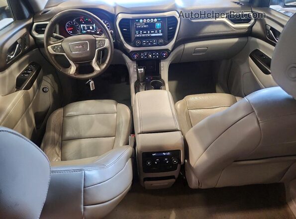 1GKKNNLS3HZ178985 2017 GMC ACADIA Silver Widok deski rozdzielczej